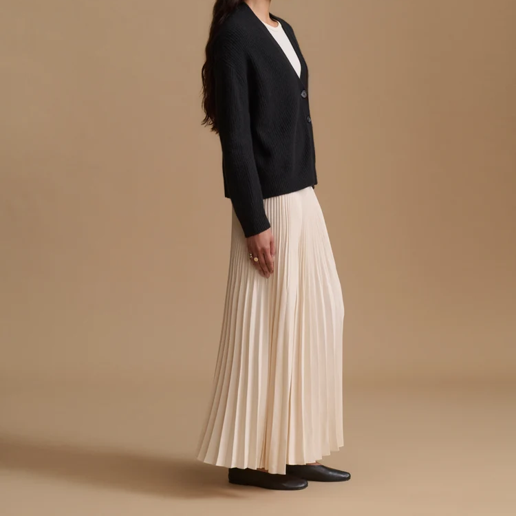 Falda midi plisada de acabado mate